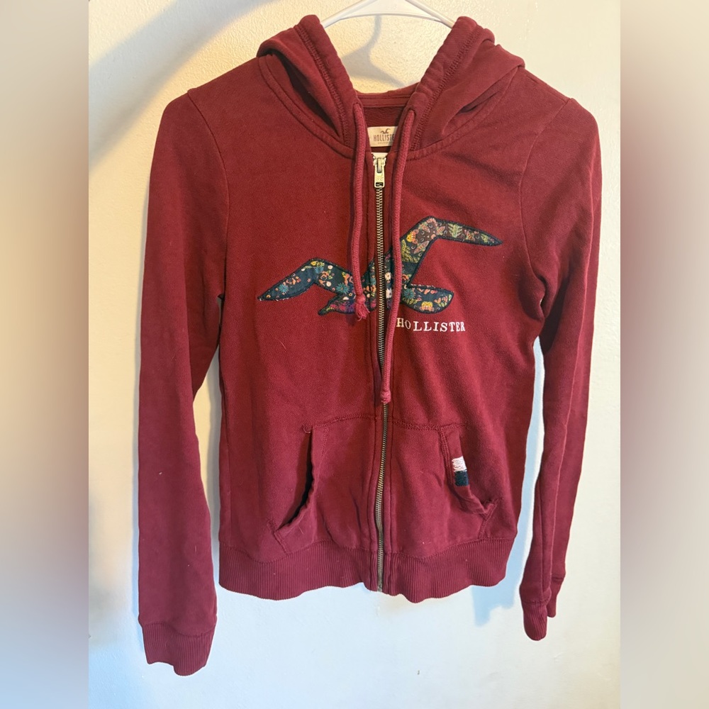 Hollister Burgundy Hoodie with Floral logo